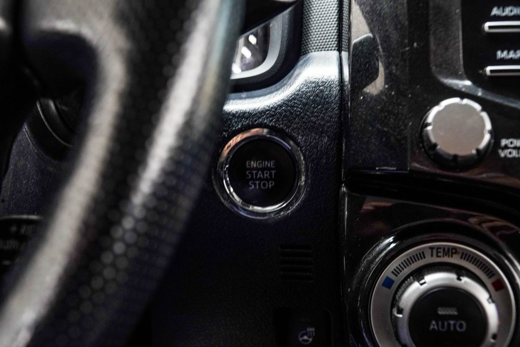 Toyota 4Runner photo 27