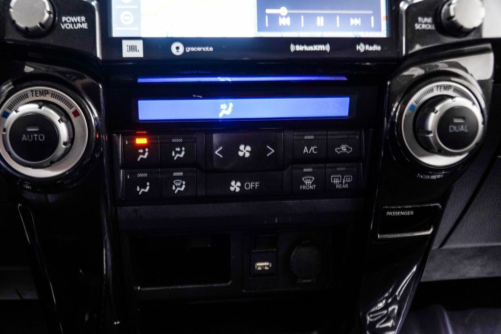 Toyota 4Runner photo 28