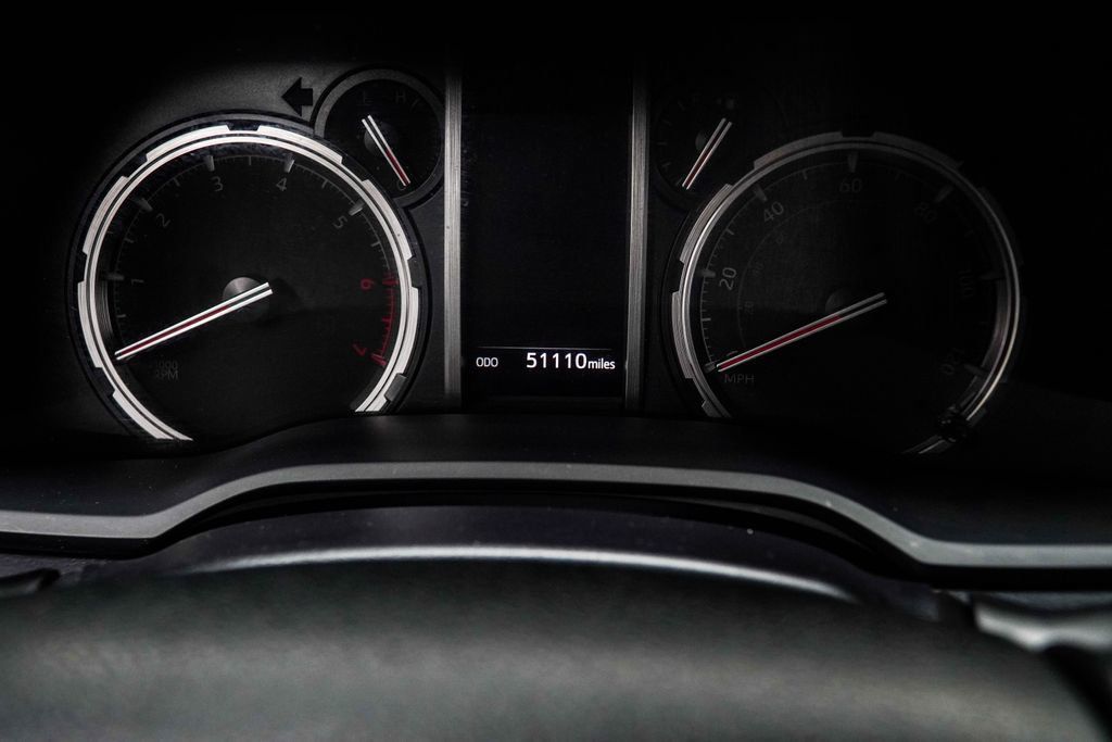 Toyota 4Runner photo 40