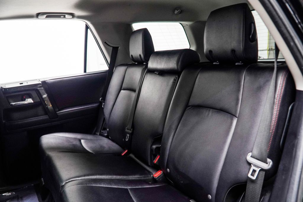 Toyota 4Runner photo 48