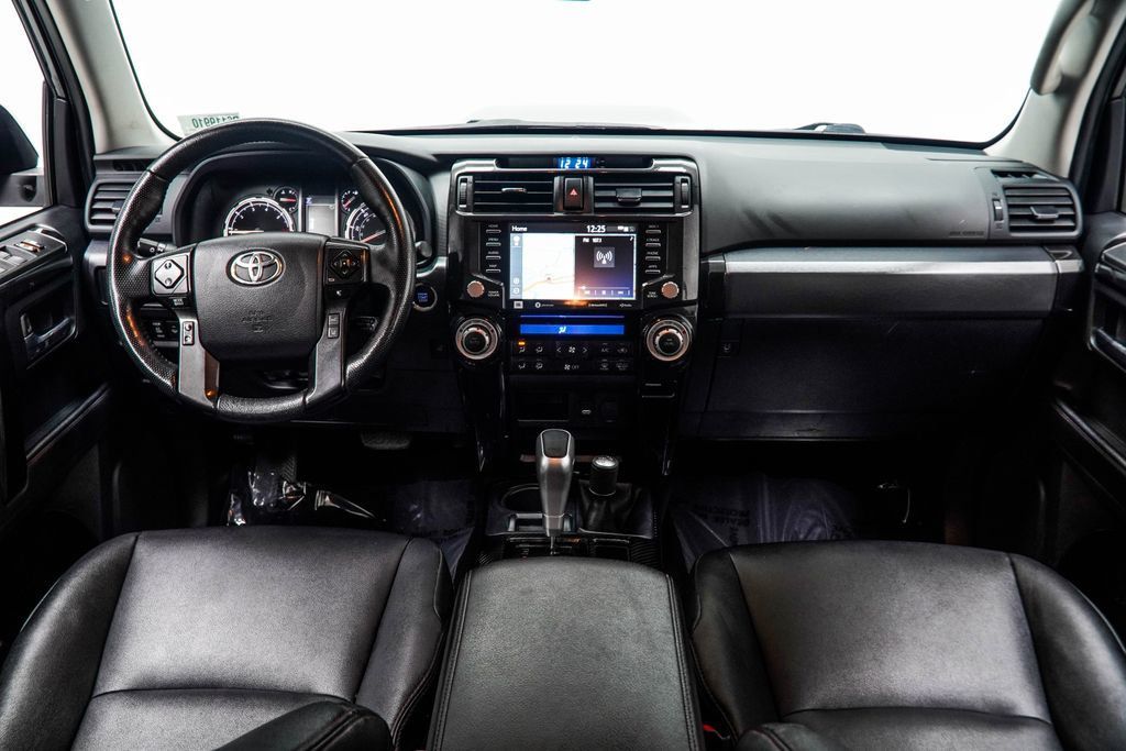 Toyota 4Runner photo 5