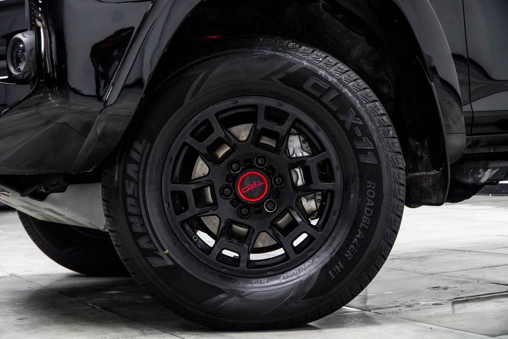 Toyota 4Runner photo 6