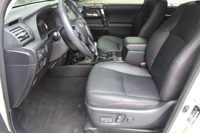 2023 Toyota 4Runner TRD Pro 4WD - 23029936 - 19
