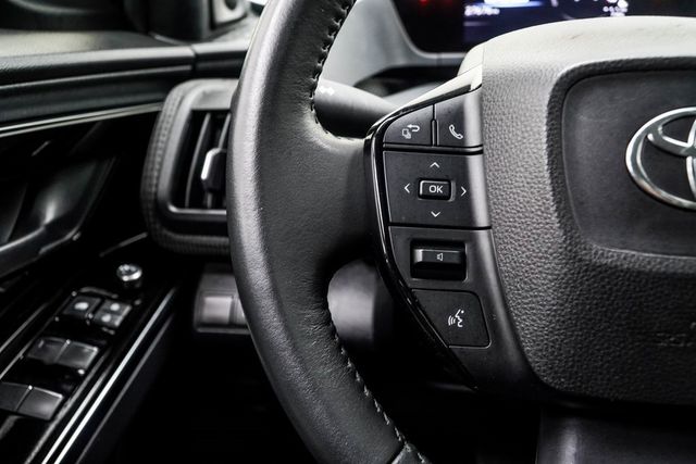 2023 Toyota bZ4X Limited AWD - 22952004 - 31