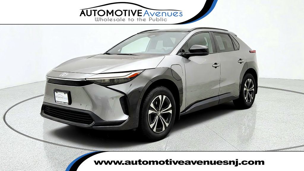 2023 Toyota bZ4X XLE AWD w/ Weather Package - 23085641 | Video 1
