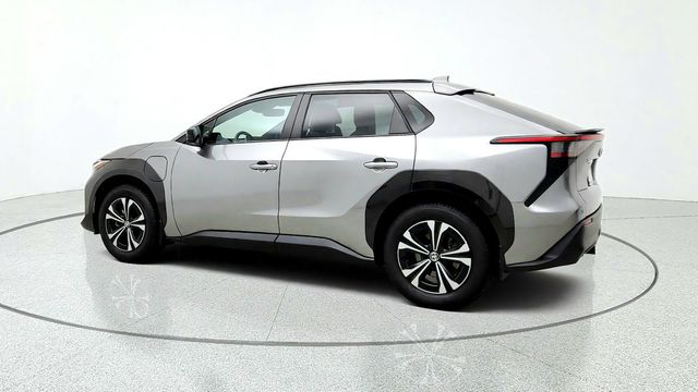2023 Toyota bZ4X XLE AWD w/ Weather Package - 23085641 - 6