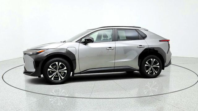 2023 Toyota bZ4X XLE AWD w/ Weather Package - 23085641 - 7
