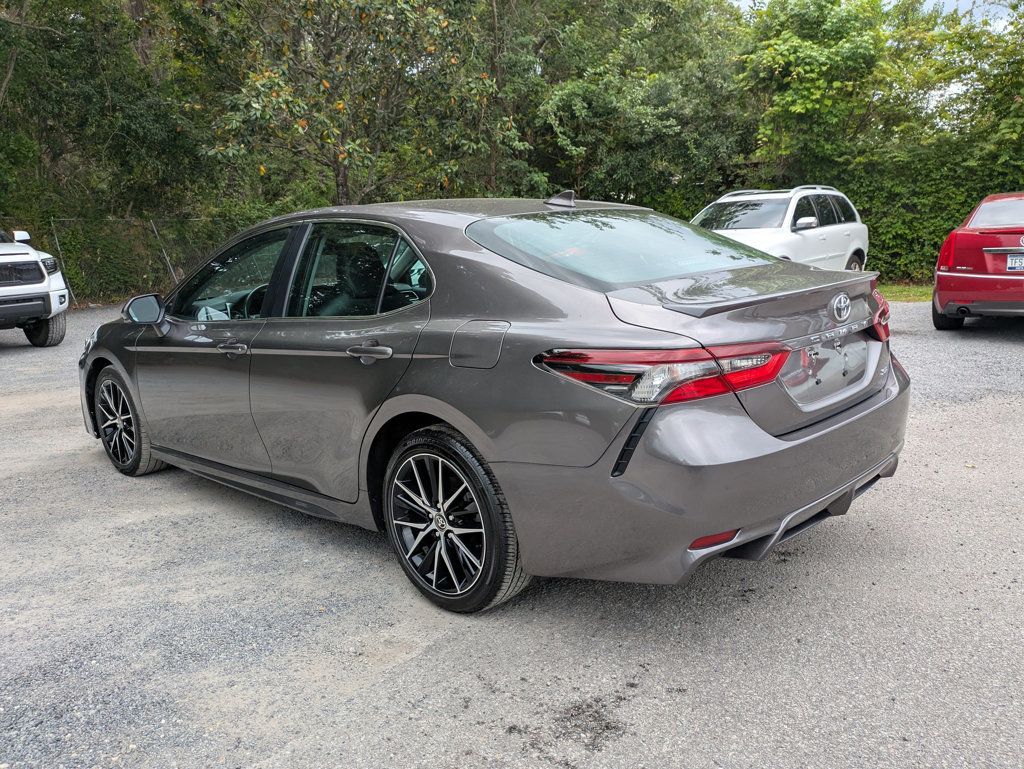 2023 Toyota Camry SE photo 2