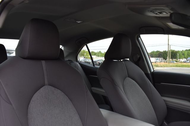 2023 Toyota Camry Hybrid LE CVT - 23018856 - 17