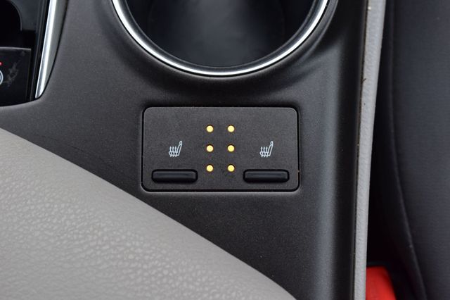 2023 Toyota Camry Hybrid LE CVT - 23018856 - 29