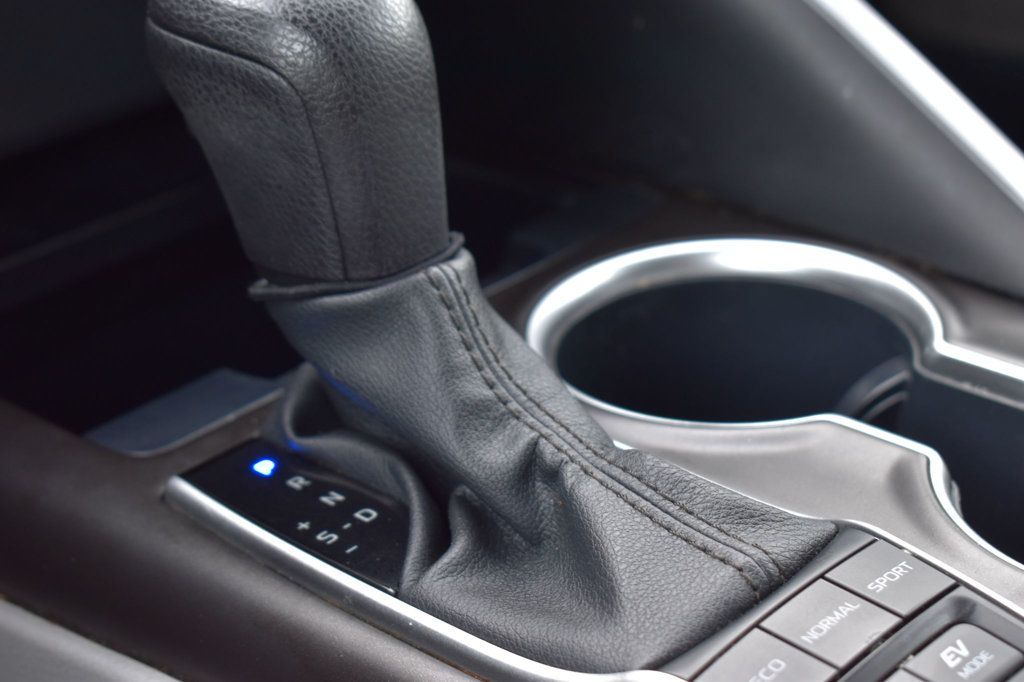 2023 Toyota Camry Hybrid LE CVT - 23018856 - 30