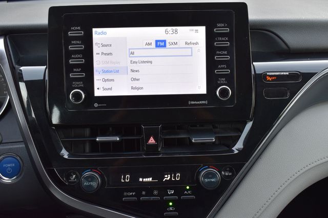 2023 Toyota Camry Hybrid LE CVT - 23018856 - 32