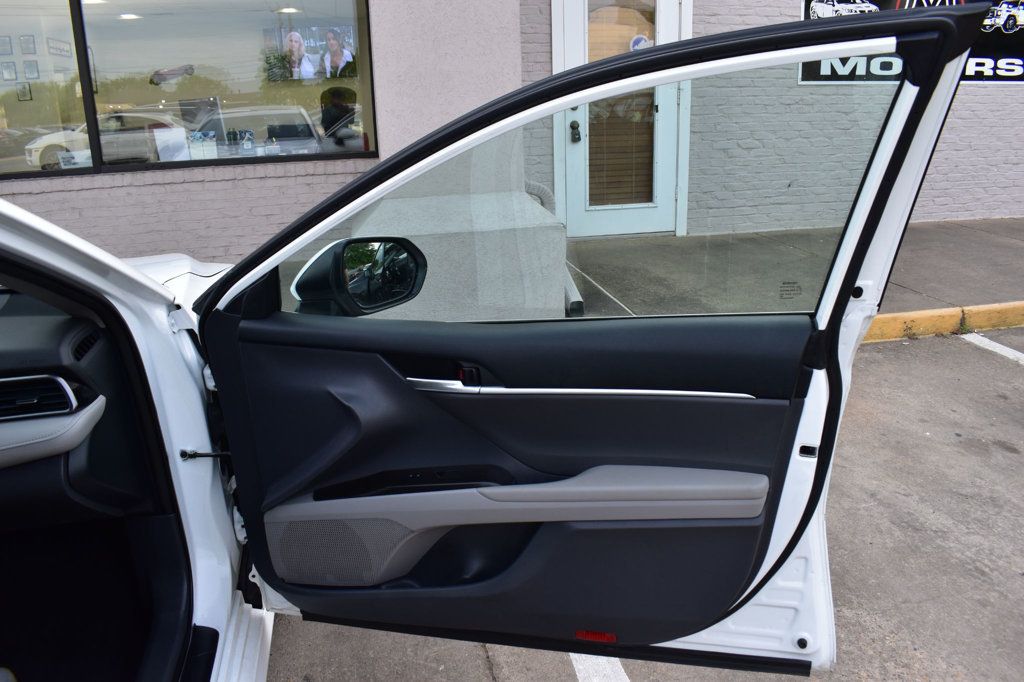 2023 Toyota Camry Hybrid LE CVT - 23018856 - 48