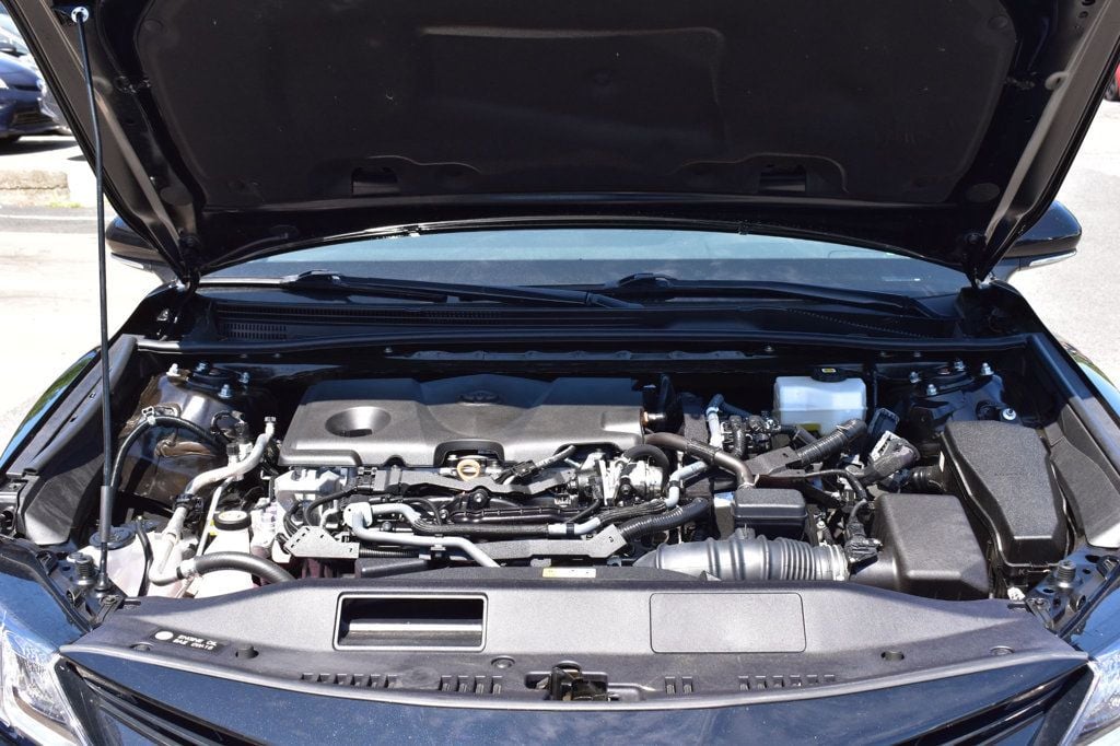 2023 Toyota Camry Hybrid LE CVT - 23021779 - 11