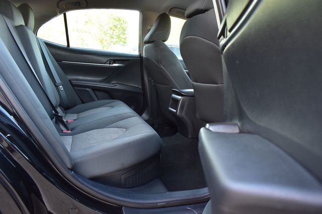 2023 Toyota Camry Hybrid LE CVT - 23021779 - 18