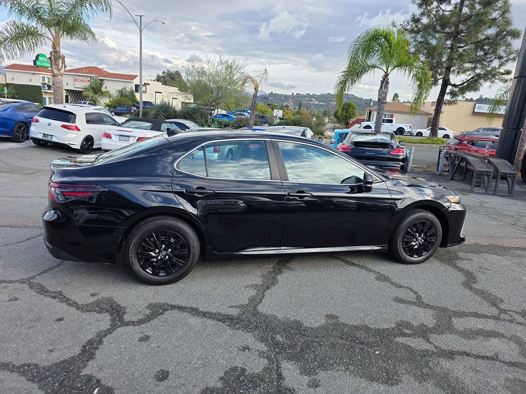 2023 Toyota Camry Hybrid LE CVT - 22949929 - 10
