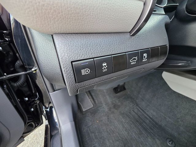 2023 Toyota Camry Hybrid LE CVT - 22949929 - 13