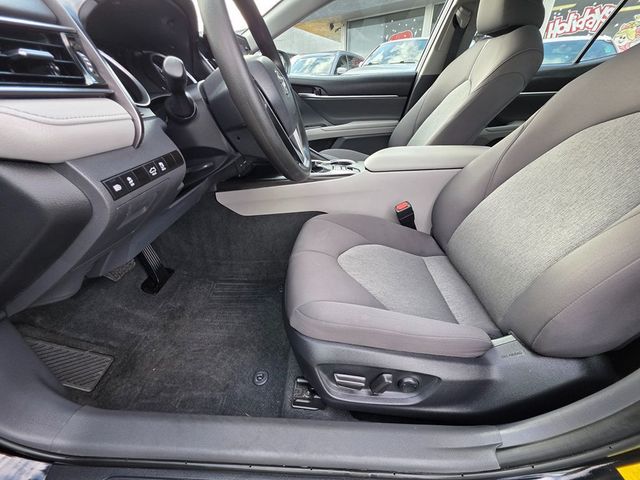 2023 Toyota Camry Hybrid LE CVT - 22949929 - 15