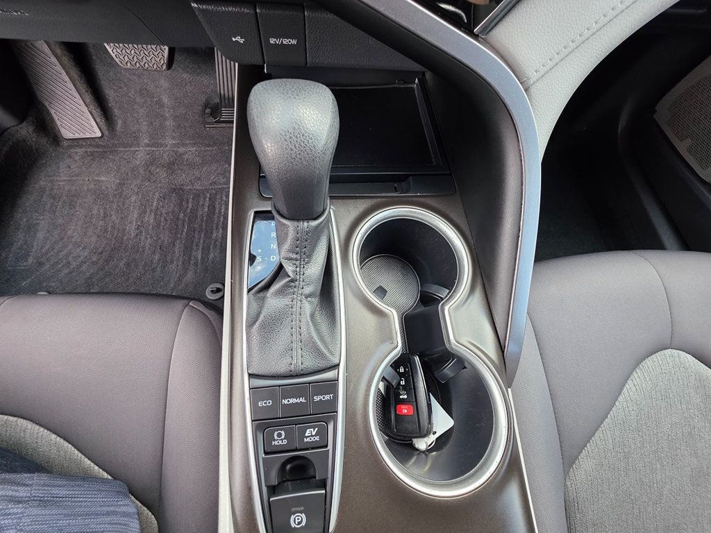 2023 Toyota Camry Hybrid LE CVT - 22949929 - 21
