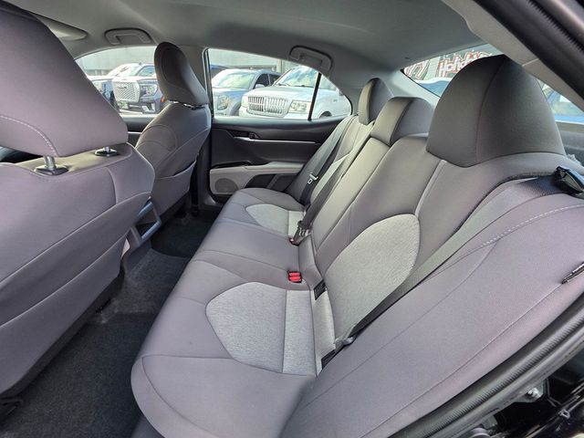 2023 Toyota Camry Hybrid LE CVT - 22949929 - 26