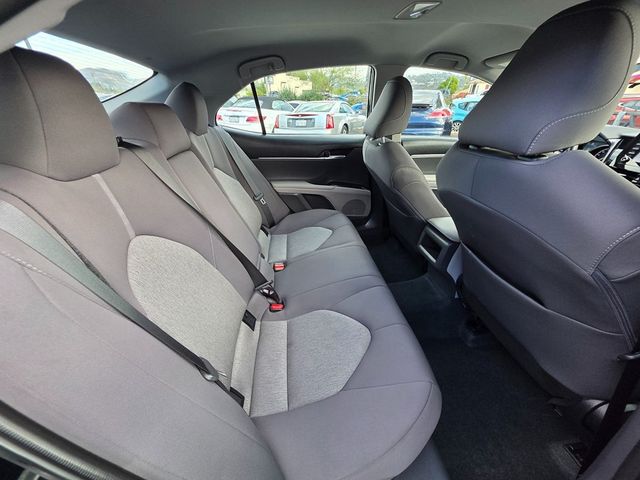 2023 Toyota Camry Hybrid LE CVT - 22949929 - 31