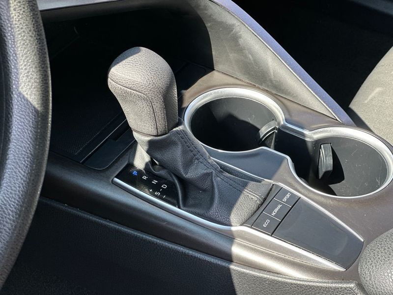 2023 Toyota Camry LE Automatic - 22980616 - 17