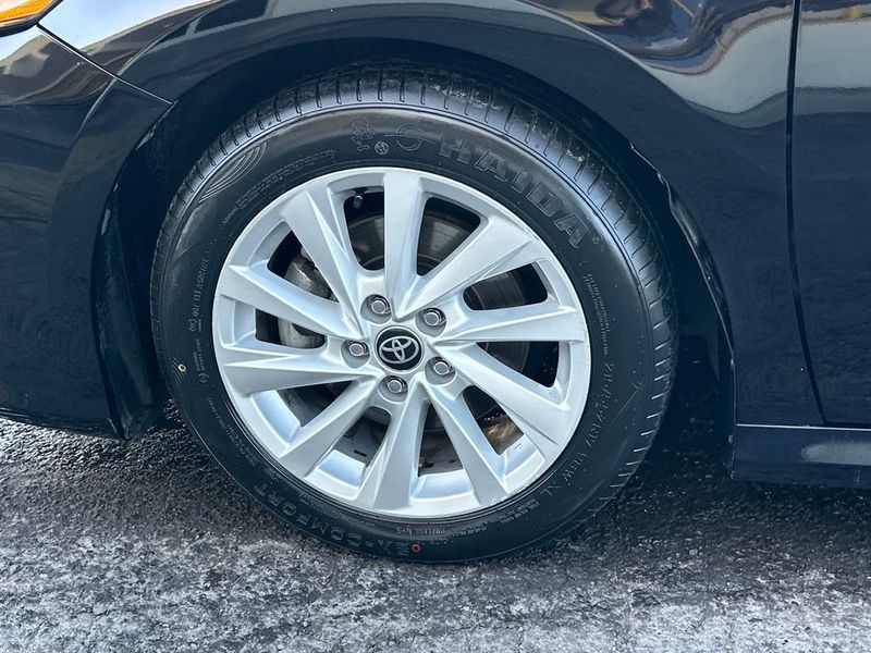 2023 Toyota Camry LE Automatic - 22980786 - 10