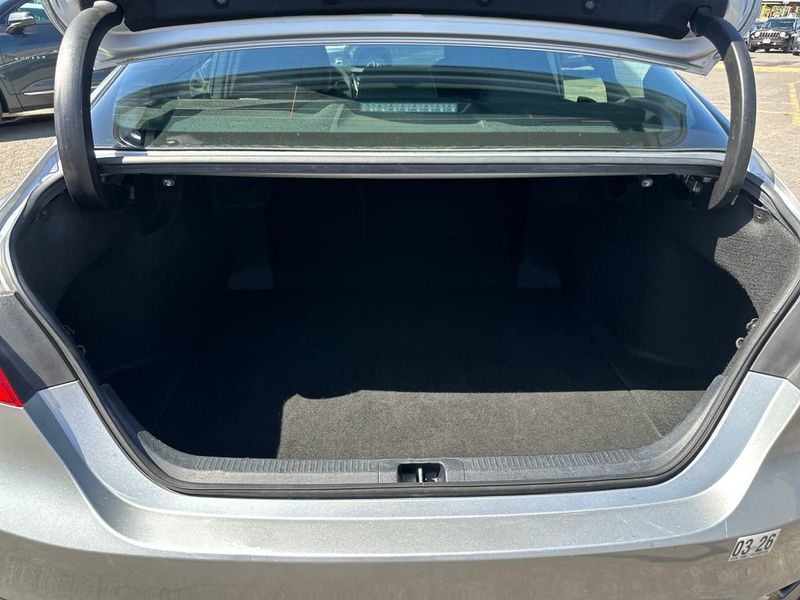 2023 Toyota Camry LE Automatic - 22990180 - 18