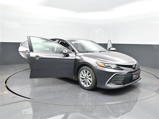 2023 Toyota Camry LE Automatic - 22977610 - 24