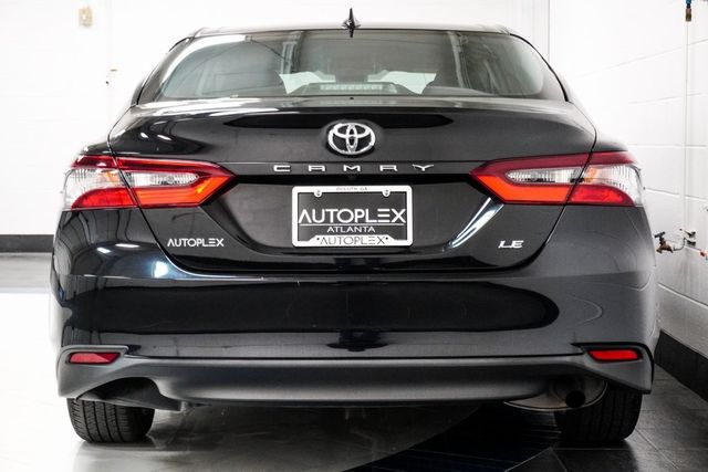 2023 Toyota Camry LE photo 12