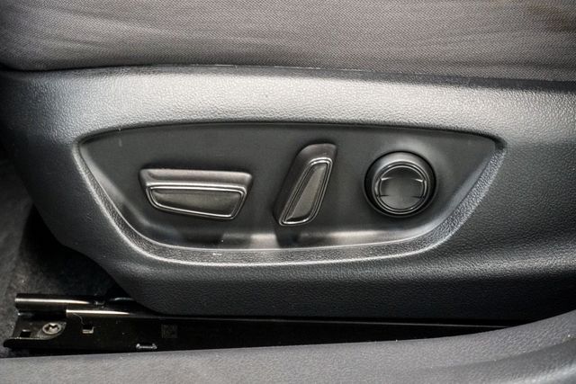 2023 Toyota Camry LE photo 18