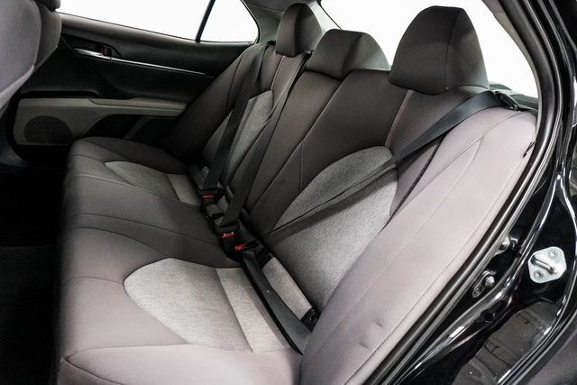 2023 Toyota Camry LE photo 19