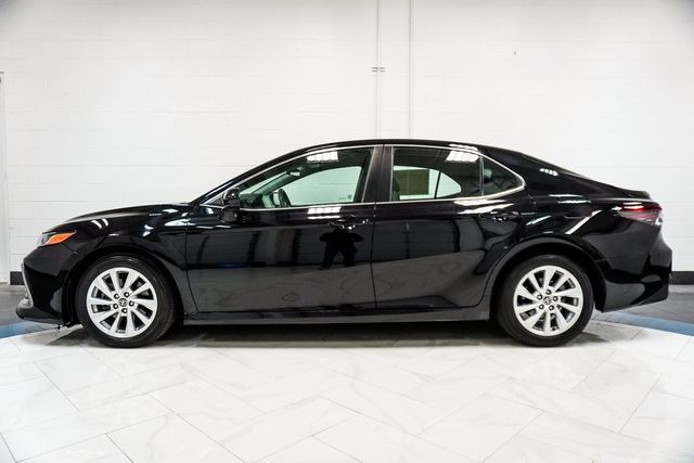 2023 Toyota Camry LE photo 7
