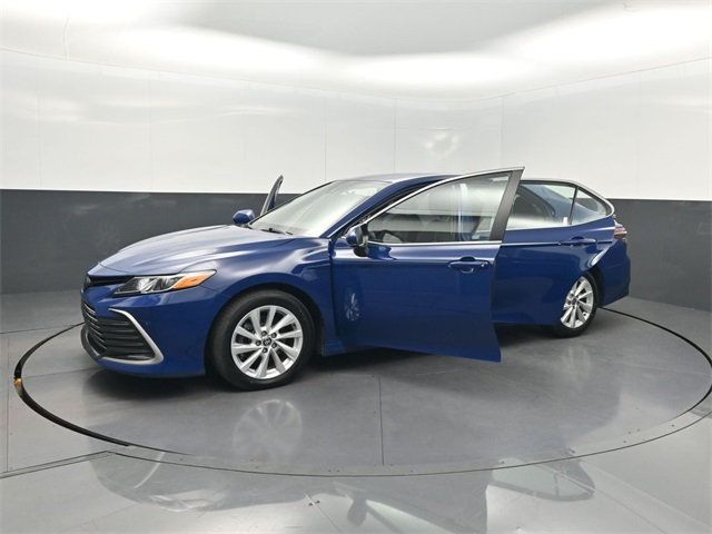 2023 Toyota Camry LE Automatic - 22943323 - 38