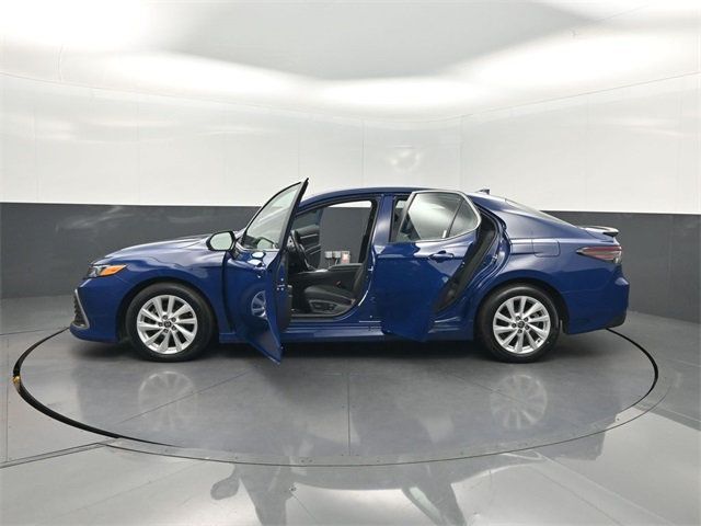 2023 Toyota Camry LE Automatic - 22943323 - 41