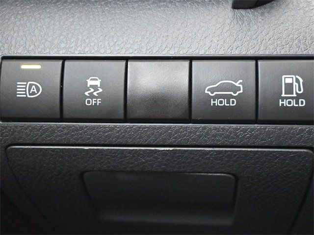 2023 Toyota Camry LE photo 26