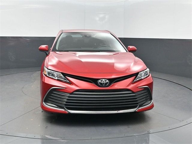 2023 Toyota Camry LE photo 32