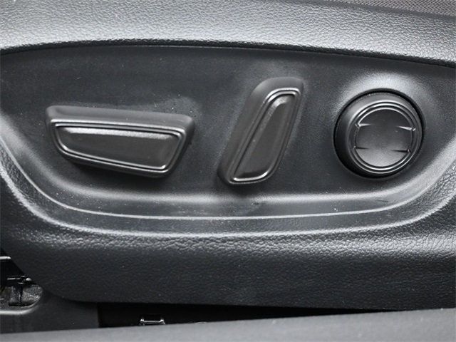 2023 Toyota Camry LE photo 7