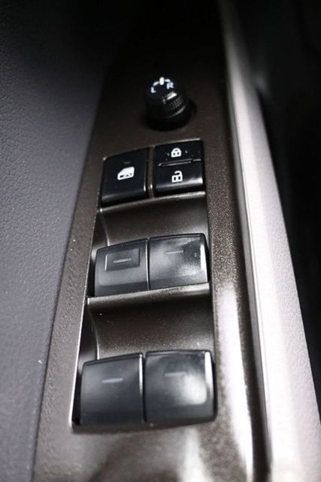 2023 Toyota Camry LE Automatic - 22983701 - 29