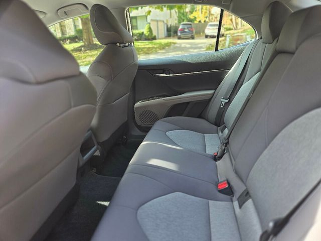 2023 Toyota Camry LE Automatic - 22943261 - 10