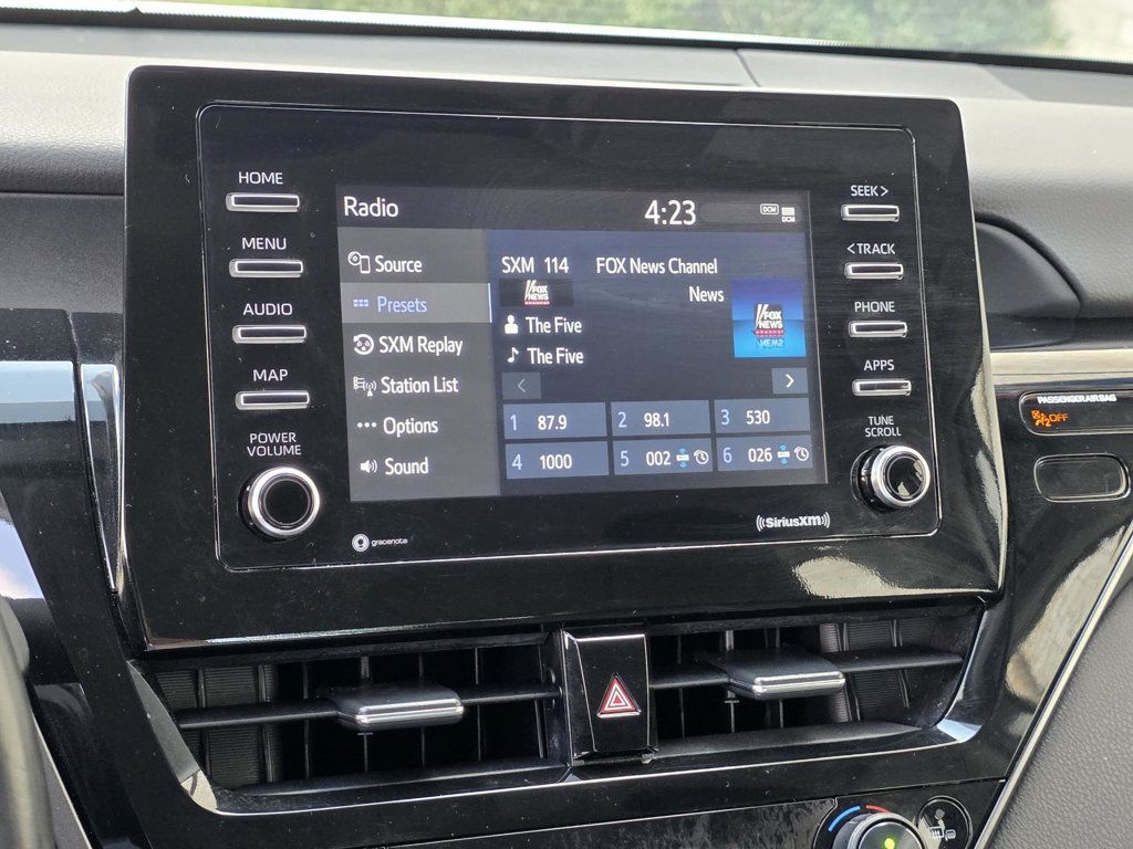 2023 Toyota Camry SE photo 14