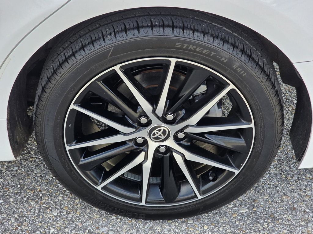 2023 Toyota Camry SE photo 24