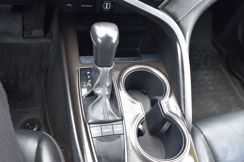 2023 Toyota Camry SE Automatic - 22950497 - 34