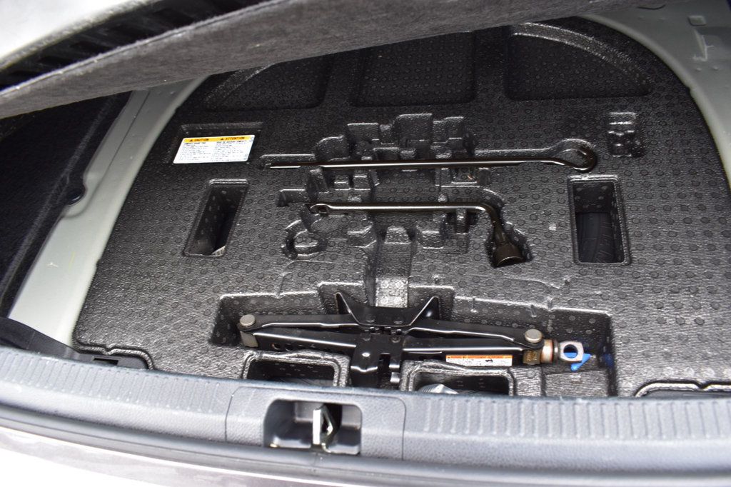 2023 Toyota Camry SE Automatic - 22950497 - 39