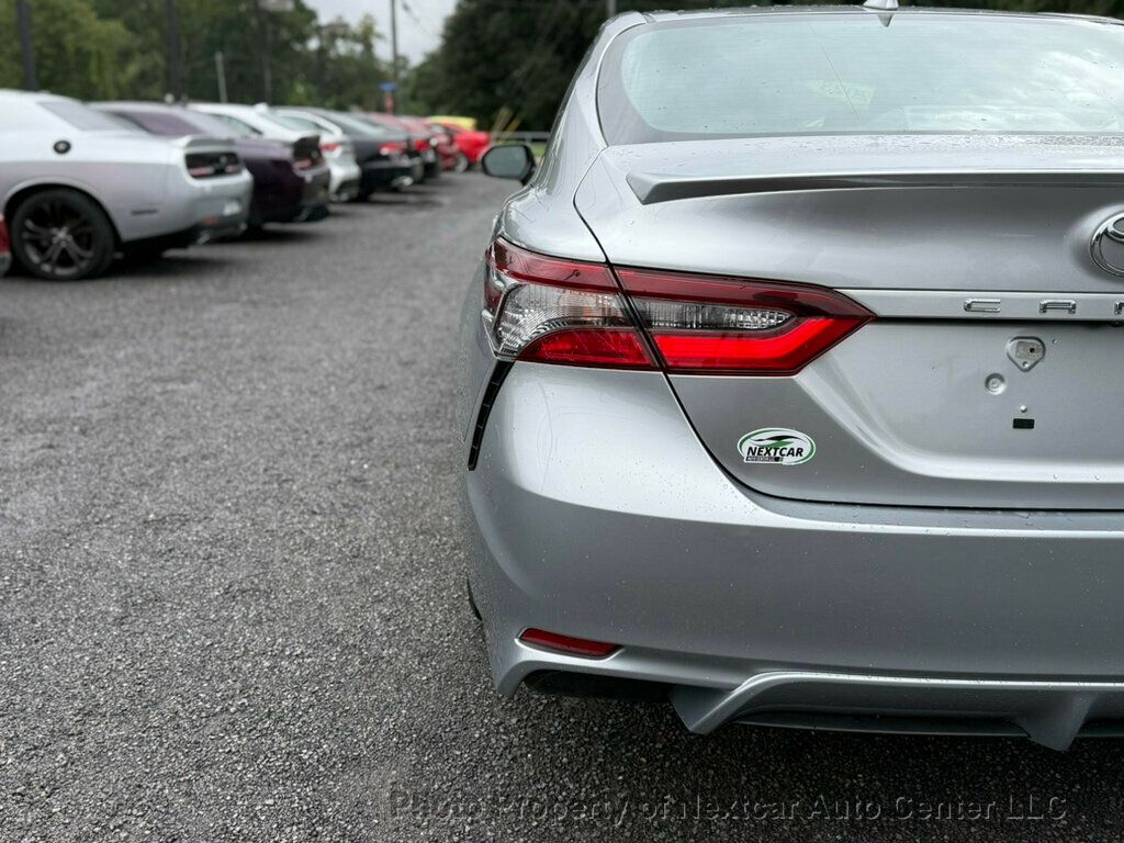 2023 Toyota Camry SE photo 11