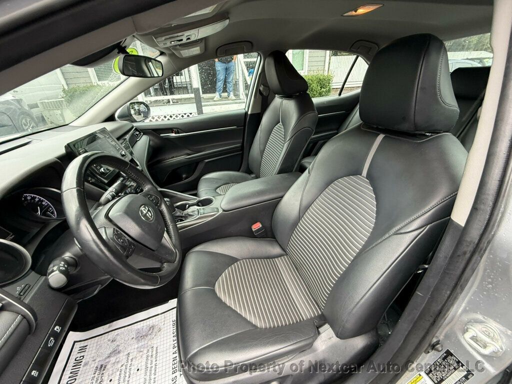 2023 Toyota Camry SE photo 13