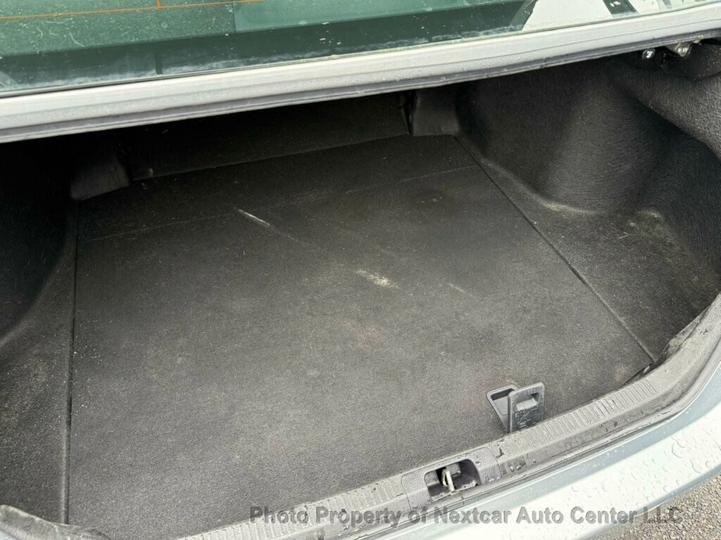2023 Toyota Camry SE photo 15