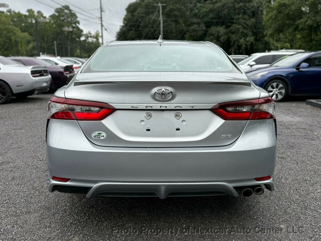 2023 Toyota Camry SE photo 4