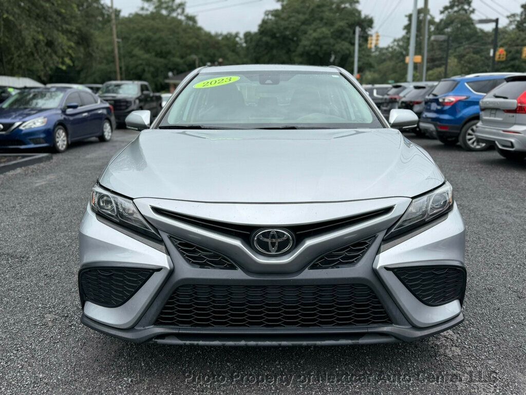 2023 Toyota Camry SE photo 8