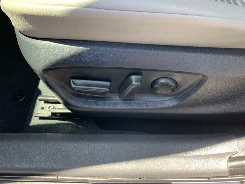 2023 Toyota Camry SE Automatic - 23018390 - 11